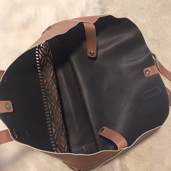 NWOT Jessica Simpson Beach Bag Tote - Picture 2 of 5